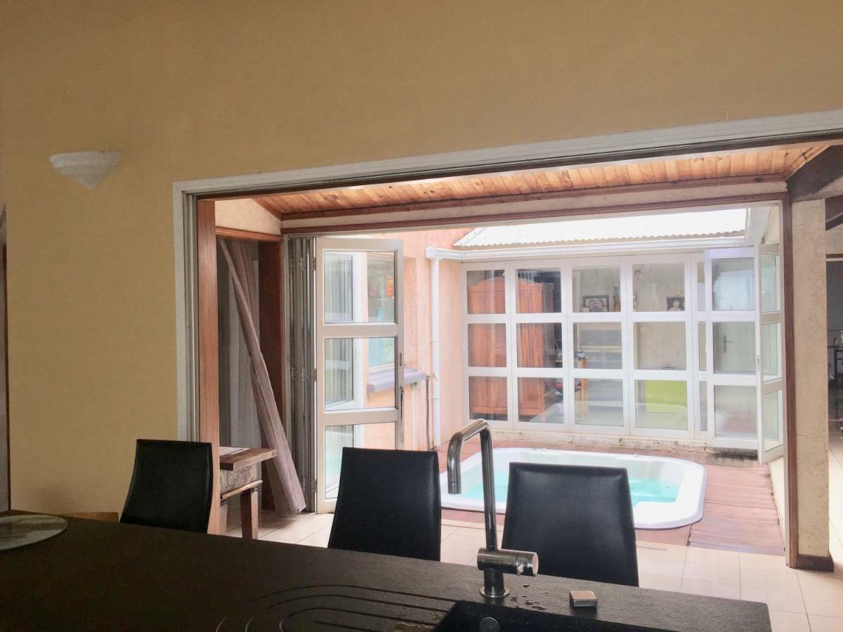 Sun Villa Chambre Chez L Habitant 생드니 외부 사진