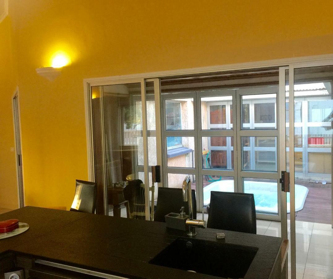 Sun Villa Chambre Chez L Habitant 생드니 외부 사진